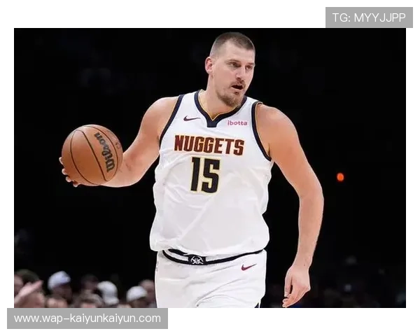 掘金客场挑战活塞，约基奇回归内线优势明显